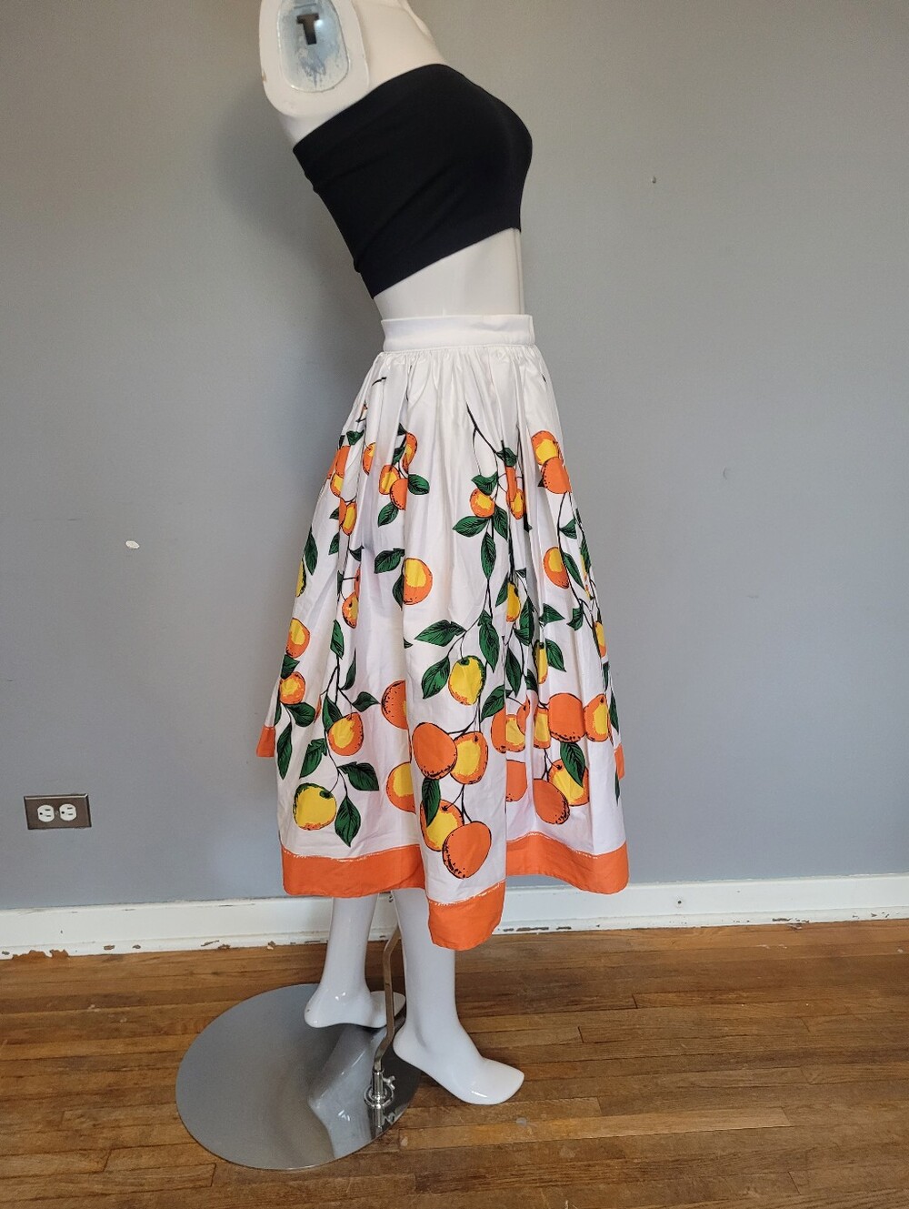 Pinup Couture Jenny Skirt in Orange Border Print, BNWT, Size L - Picture 3 of 8